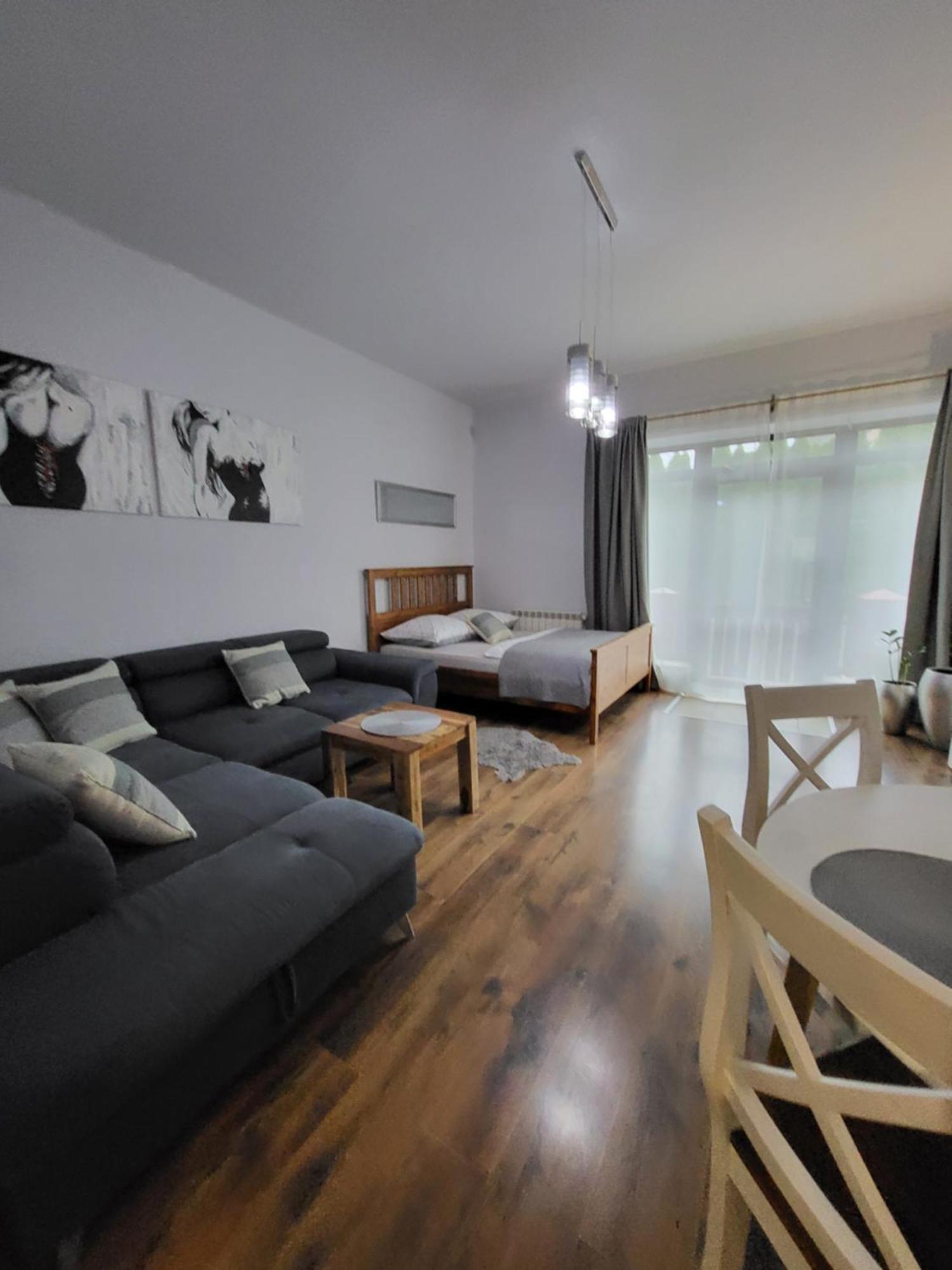 Hotel Podkowa Myślenice Exteriér fotografie